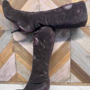 Chic Dark Brown Heeled Boots